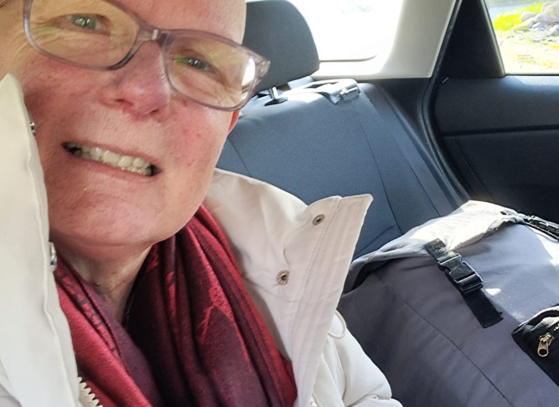 Ontspannen In de Uber naar metrostation